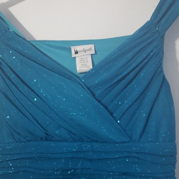 Emily West Girl's Dress 👗 - Picture 2 of 4